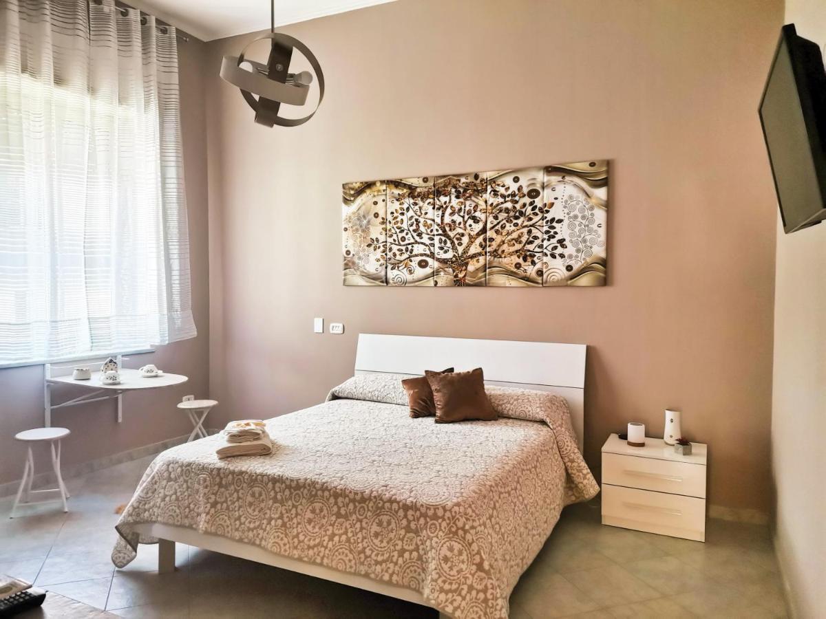 Dale Rooms Naples Exterior photo